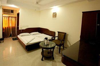 Hotel Chanchal Deluxe