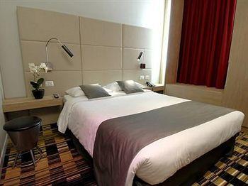 Golden Tulip Opera De Noailles