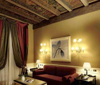 Hotel Corona d`Oro