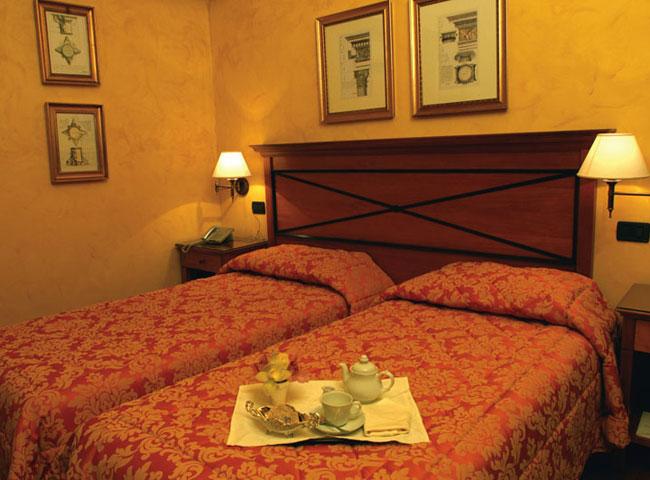 Hotel Gallery House