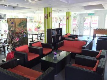 Fave Hotel Cenang Beach