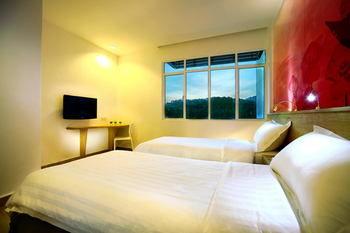 Fave Hotel Cenang Beach