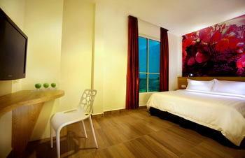Fave Hotel Cenang Beach