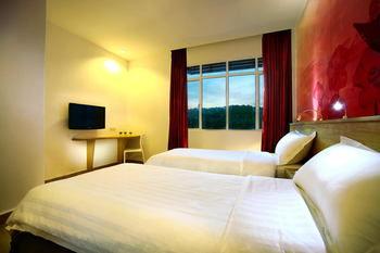 Fave Hotel Cenang Beach