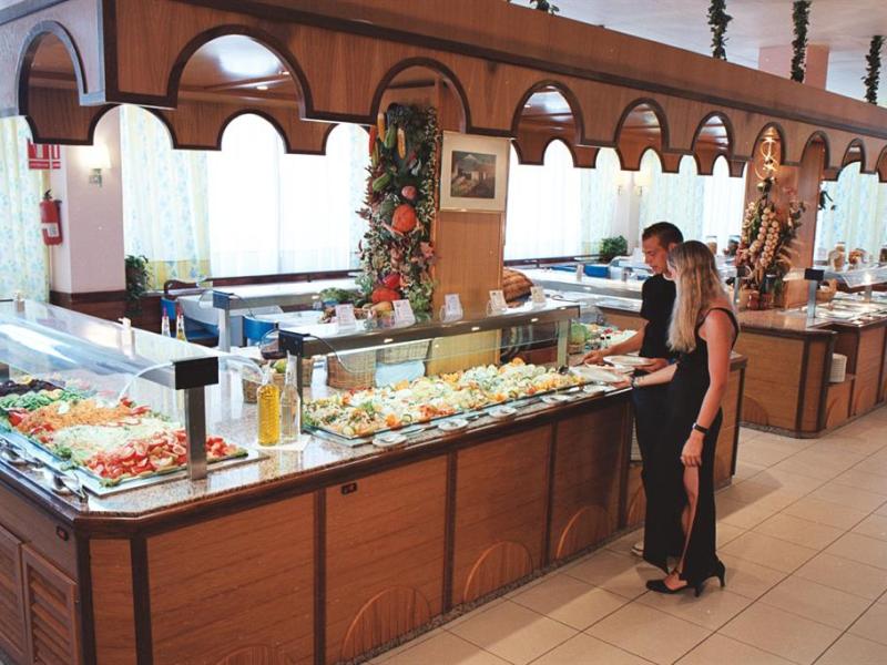 Fiesta Hotel Playa Paraíso Complex