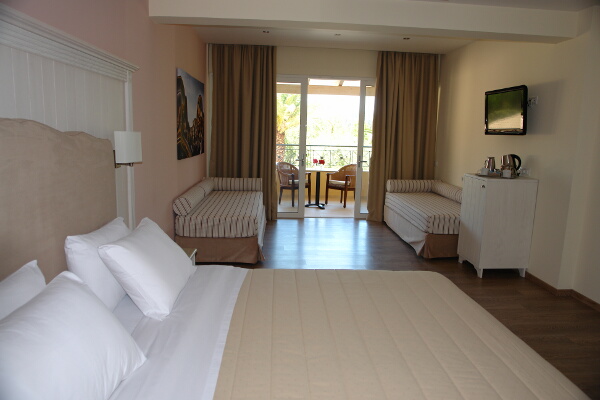 Art Hotel Debono