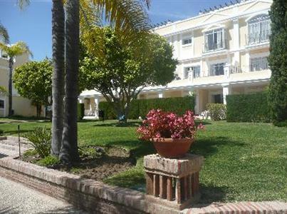 Aloha Gardens