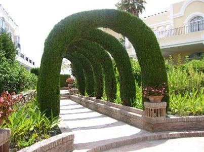 Aloha Gardens