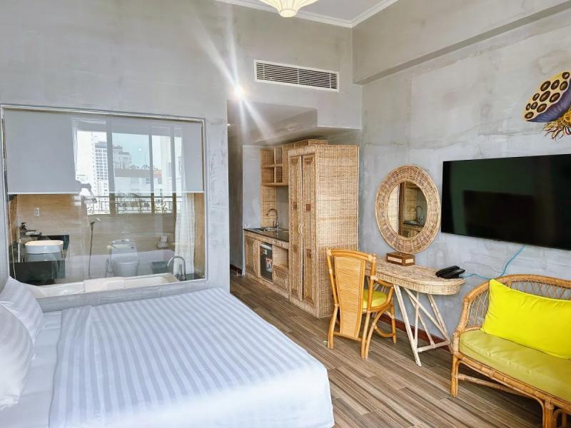 The Light Hotel & Resort