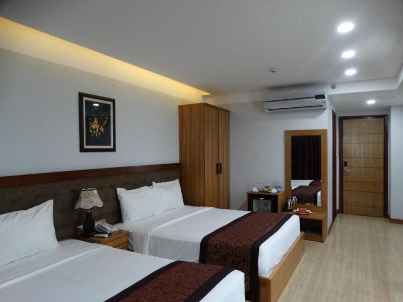 Happy Light Hotel (ex. Happy Light Central Nha Trang)