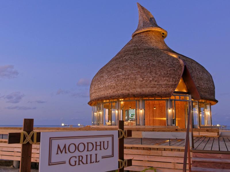 Outrigger Maldives Maafushivaru