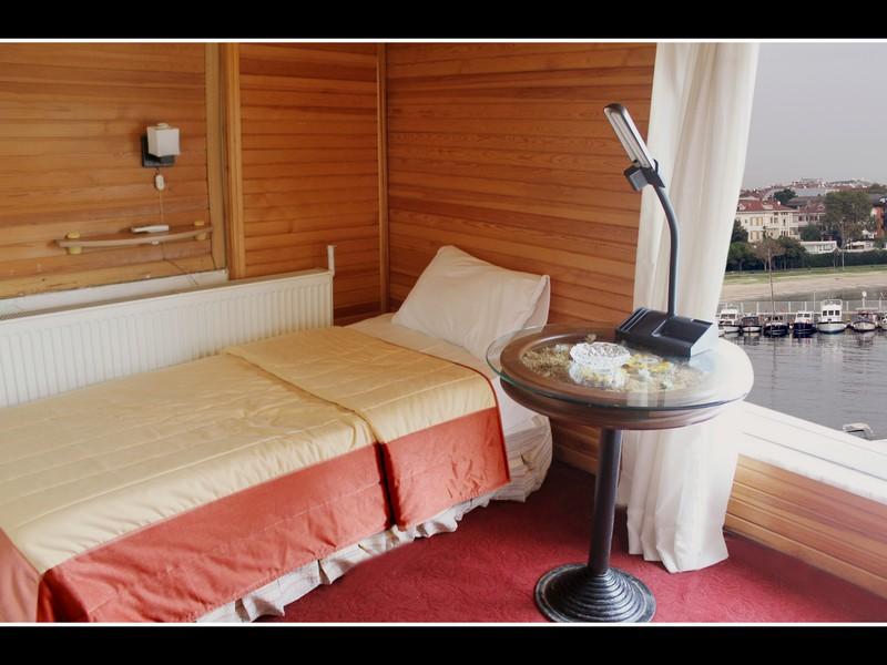 Airport Inn Hotel
