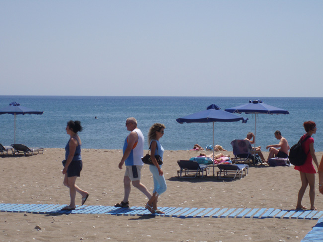 Gregory Peck Apartments & Studios