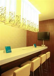 Holiday Inn Express Shanghai Jinqiao Central