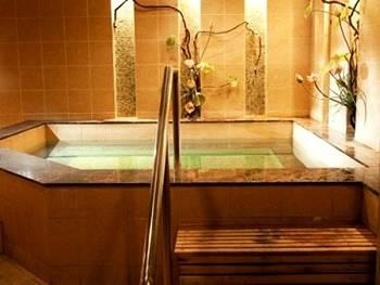 Holiday Inn Express Shanghai Zhenping by IHG