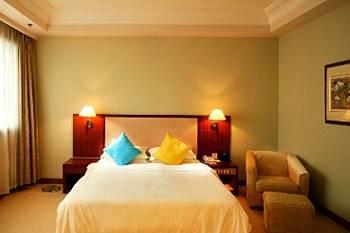 Holiday Inn Express Shanghai Zhenping by IHG