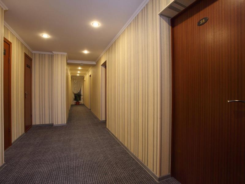 Островок (ул. Бухарестская)