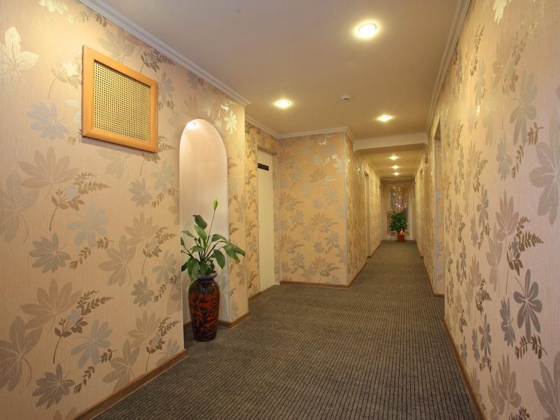 Островок (ул. Бухарестская)