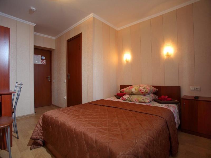 Островок (ул. Бухарестская)