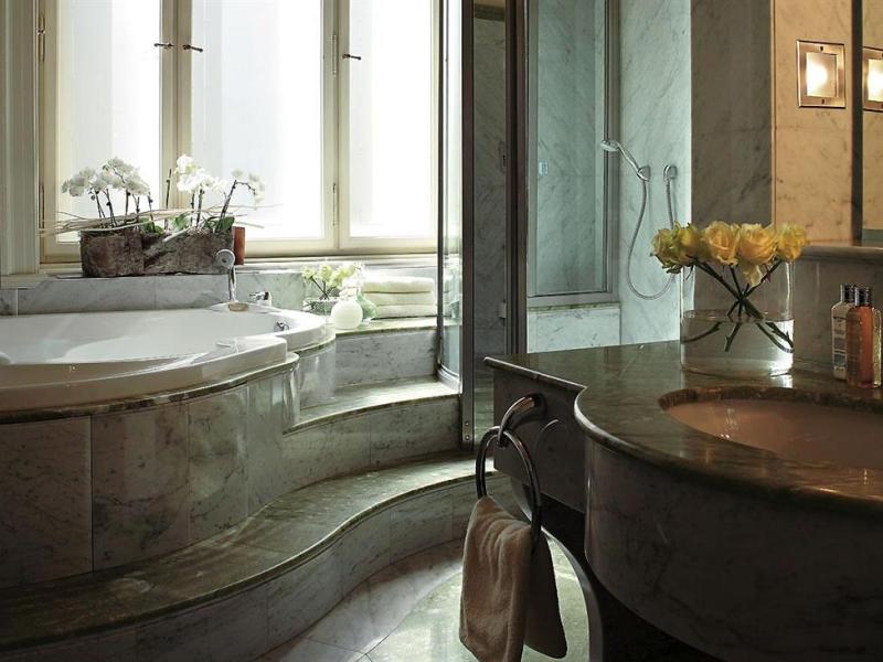 Carlo IV, The Dedica Anthology