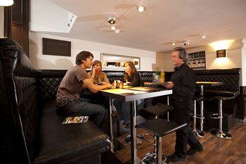 The Three Corners Hotel Art