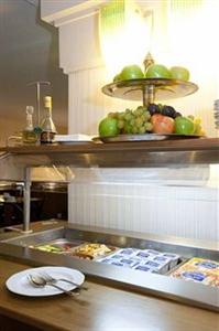 The Three Corners Hotel Art