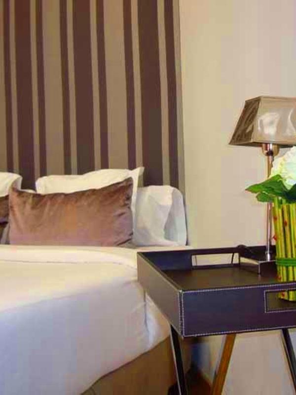 Splendom Suites