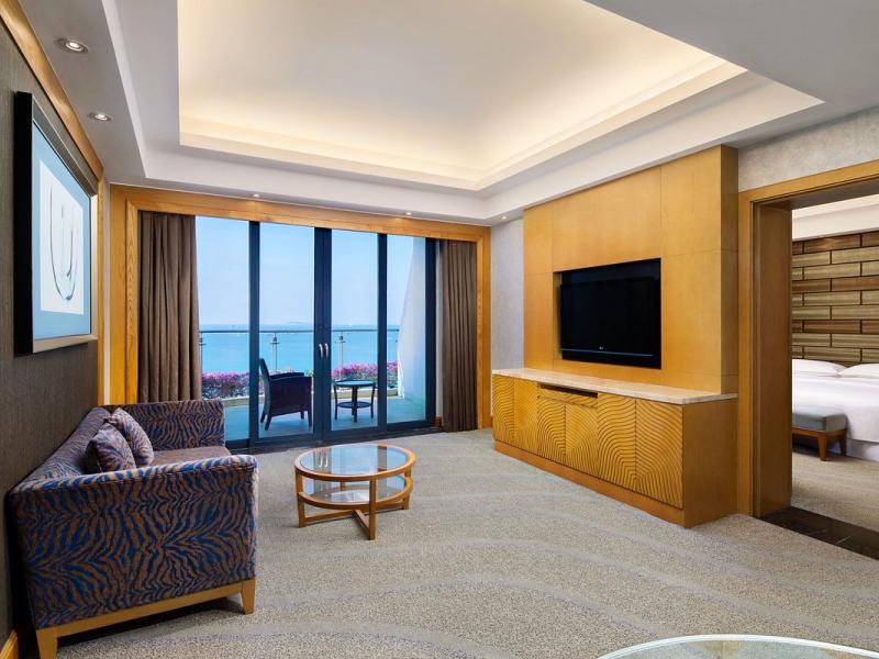 Four Points by Sheraton Hainan