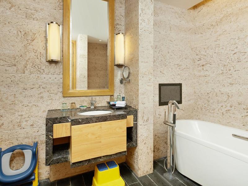 Four Points by Sheraton Hainan