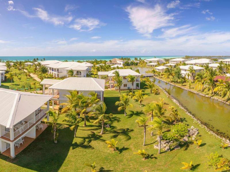 Memories Caribe Beach Resort (Adults Only)