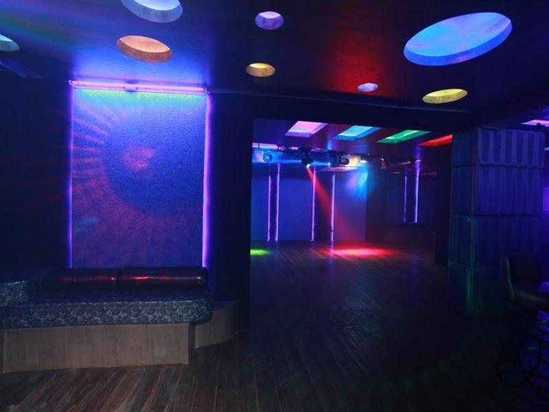 Lucky Star Hotel