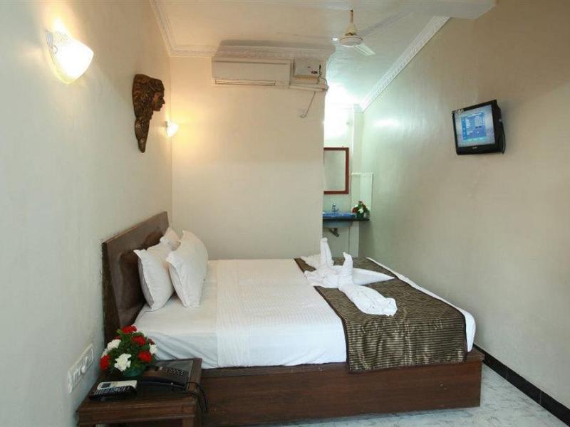 Lucky Star Hotel