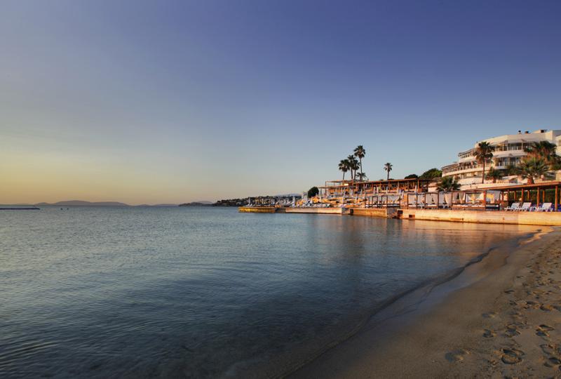 Ceshme Plus Hotel and Beach