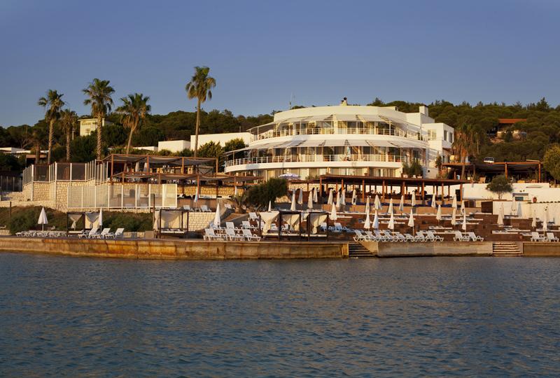 Ceshme Plus Hotel and Beach