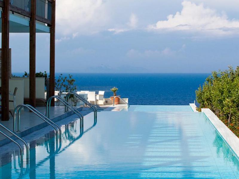 Mareblue Apostolata Resort and Spa