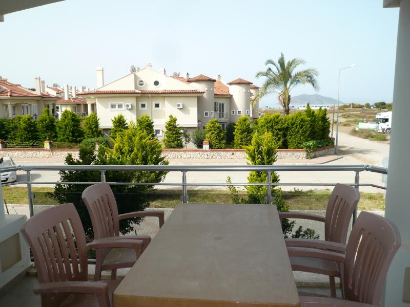 Blue Green Residence