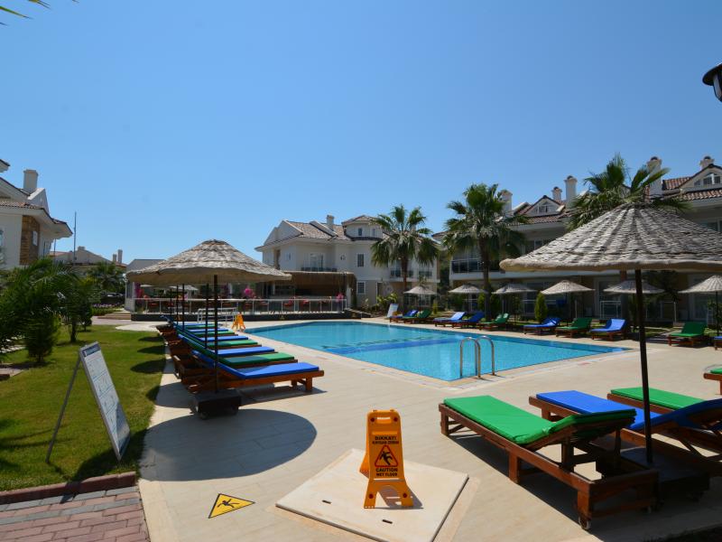 Blue Green Residence