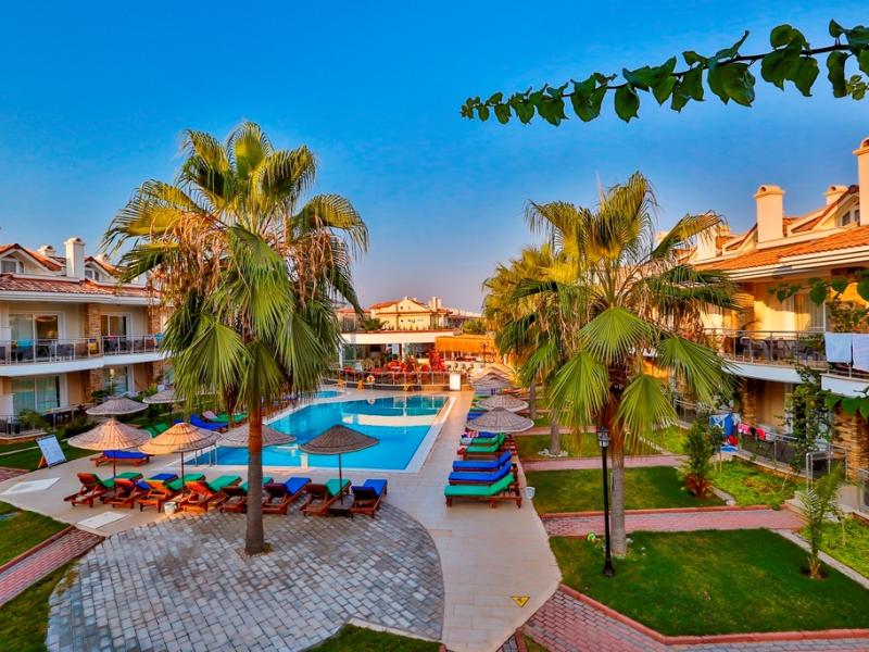 Blue Green Residence