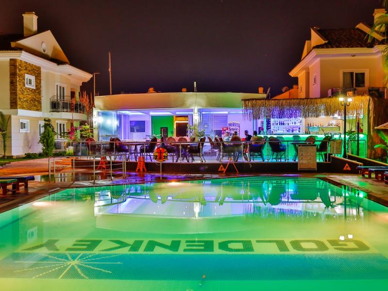 Blue Green Residence