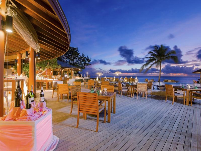 Centara Ras Fushi Resort & Spa Maldives