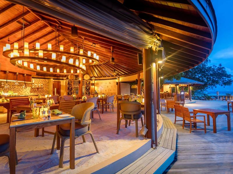Centara Ras Fushi Resort & Spa Maldives