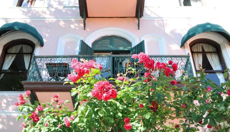 Anastasia Meziki Hotel