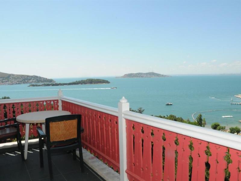 Merit Halki Palace Hotel