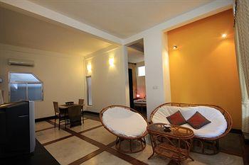 Frangipani Villa-60s Hotel