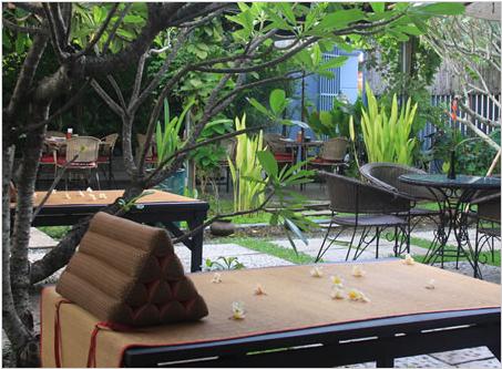 Frangipani Villa-90s Hotel