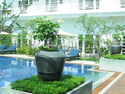 Frangipani Villa Hotel