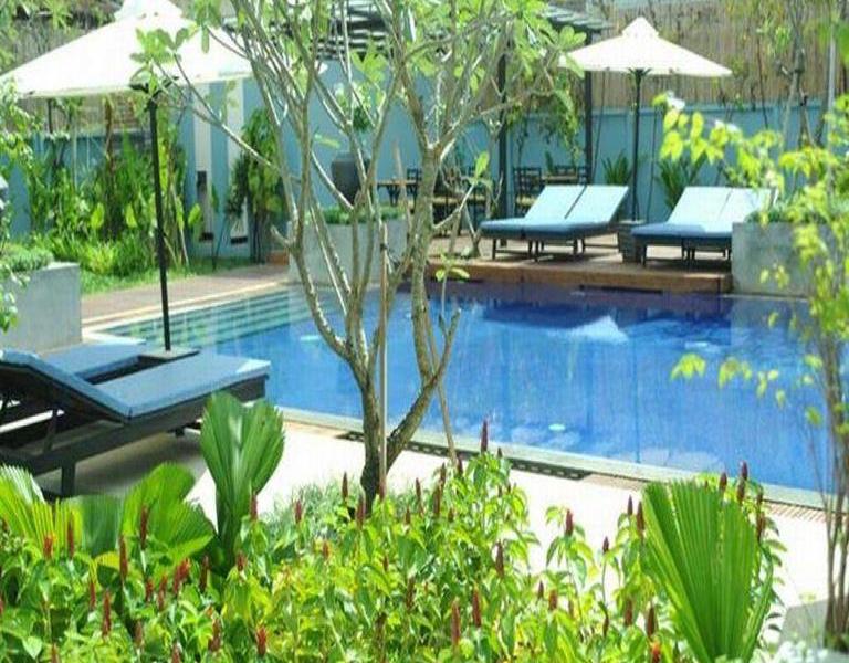 Frangipani Villa Hotel