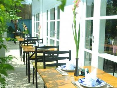 Frangipani Villa Hotel