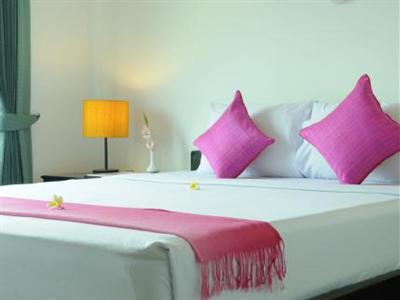 Frangipani Villa Hotel II