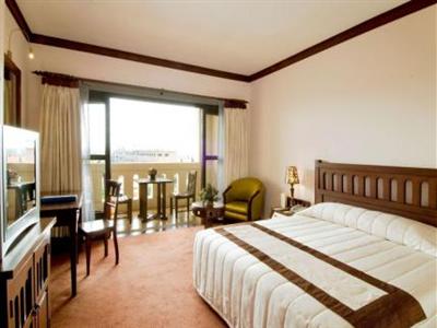 Anantara Angkor Resort & Spa